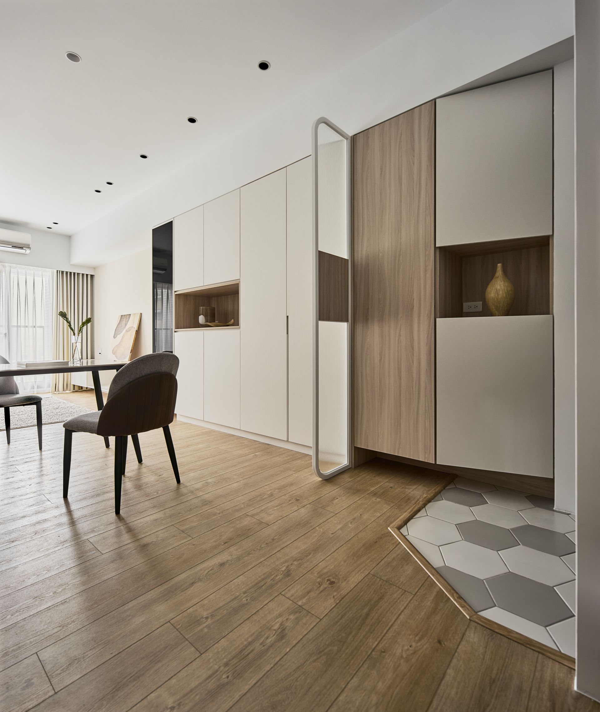 台南室內裝修|玄關裝潢案例照片:靜謐簡約|竹慶金叡